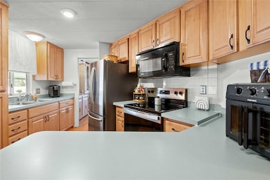 5646 Dean Dairy Rd, Zephyrhills, FL 33541 - photo 5