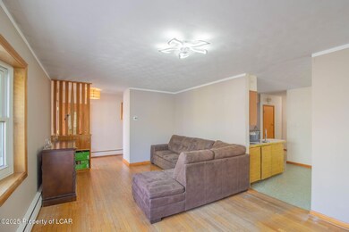 7-web-or-mls-696GarfieldSt07