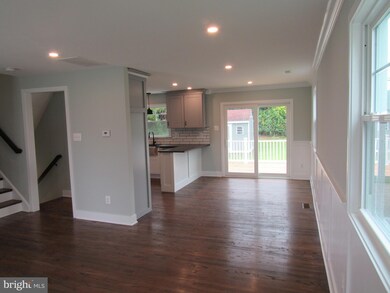 402 S Central Blvd, Broomall, PA 19008 - photo 5