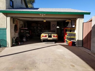 03 garage