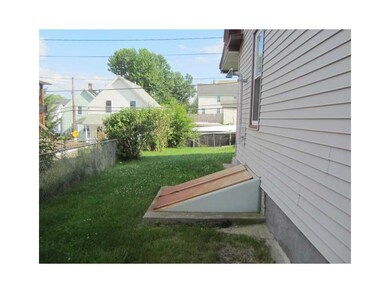 309 2nd Ave, Woonsocket, RI 02895 - photo 2