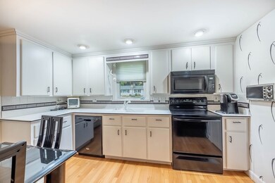 111 Argilla Rd, Andover, MA 01810 - photo 4