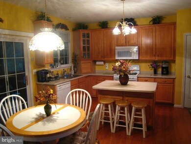 608 Falkirk Ct, Abingdon, MD 21009 - photo 5