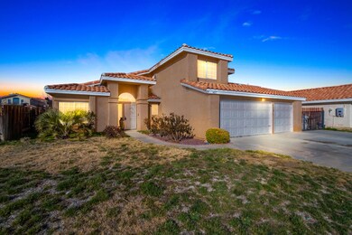 4017 Aero Way, Rosamond, CA 93560 - photo 2