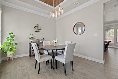 319 Turner Cir, Granbury, TX 76048 - photo 6