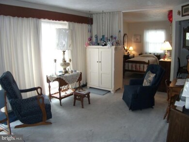 1916 Wellesley Dr, Alexandria, VA 22307 - photo 2