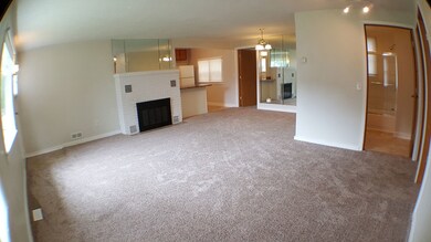 2306 Jethro Ave, Zion, IL 60099 - photo 4