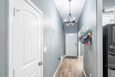 302 E 95th St, Odessa, TX 79765 - photo 4