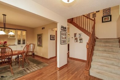 005-Foyer-1265211-mls