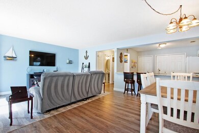 7 Madison Ct, Tinton Falls, NJ 07712 - photo 4