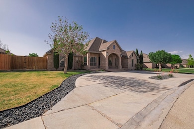 2509 Briaroaks Dr, Midland, TX 79707 - photo 2