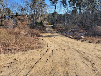 33 Dromoland Ln, Barnstable, MA 2630 - photo 4