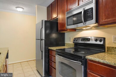 15633 Horseshoe Ln unit 633, Woodbridge, VA 22191 - photo 5