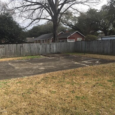 104 Reynolds St, New Iberia, LA 70560 - photo 6