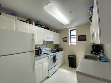 636 Beacon St unit 401, Boston, MA 02215 - photo 5