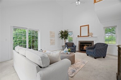 510 Corey Ln, Middletown, RI 02842 - photo 2