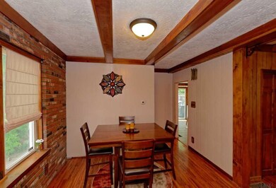 921 Vischer Ave, Schenectady, NY 12306 - photo 7