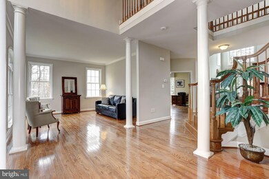 6461 Swimmer Row Way, Columbia, MD 21044 - photo 3