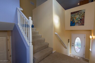 Stairs/Entry