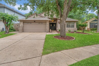8647 Sparkling Springs Dr, Houston, TX 77095 - photo 5
