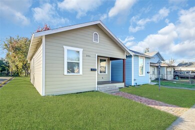 306 E 33rd St, Houston, TX 77018 - photo 4