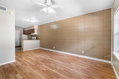 311 E 31st St unit 107, Austin, TX 78705 - photo 5