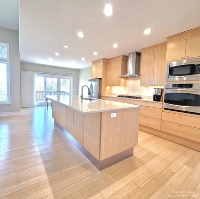 4129 Timber Ridge Dr, Ann Arbor, MI 48108 - photo 2