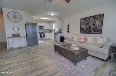 130 S Seneca Dr, Eloy, AZ 85131 - photo 6