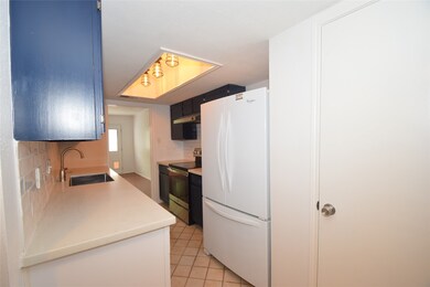 14351 Lost Meadow Ln, Houston, TX 77079 - photo 7