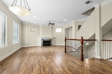 1211 Birdsall St unit B, Houston, TX 77007 - photo 6