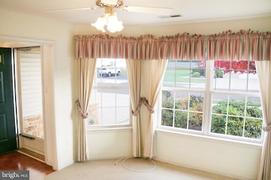 114 Progress Dr, Doylestown, PA 18901 - photo 5