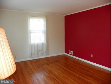 1817 Cromwood Rd, Parkville, MD 21234 - photo 7