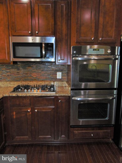 8 Thomasson Ct, Capitol Heights, MD 20743 - photo 4