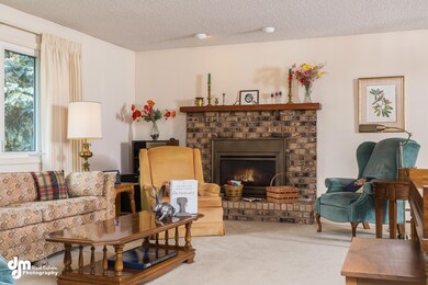 Living Room 8686-FULL
