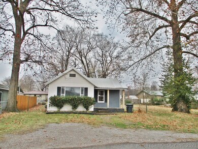 304 Earl St, Tahlequah, OK 74464 - photo 4