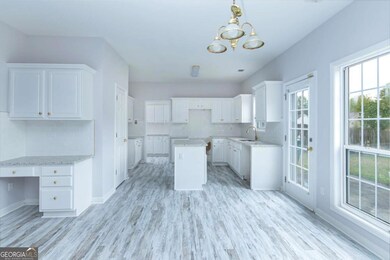 7513 Cole Ln, Atlanta, GA 30349 - photo 3