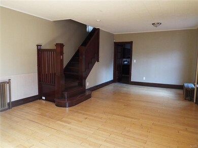 531 N 9th St, Allentown, PA 18102 - photo 2