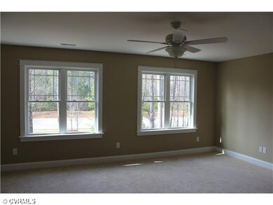 Master Bedroom - Bright Master Bedroom