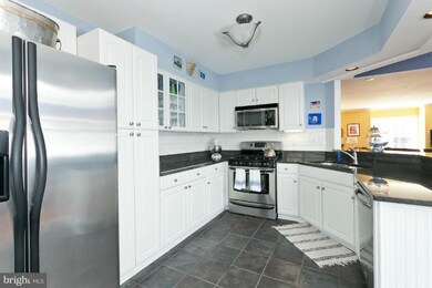 11939 Thurloe Dr, Lutherville Timonium, MD 21093 - photo 4