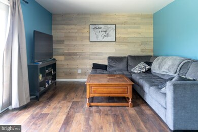 1129 Brechbill Rd, Chambersburg, PA 17202 - photo 4