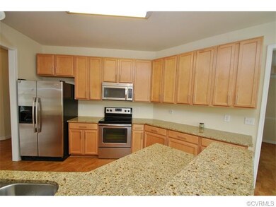 Granite Counter Tops & Stainless Steele appliances