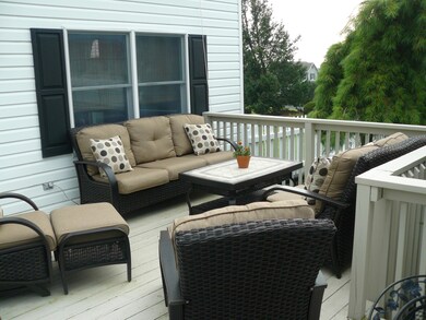 103 Turnberry Ct, Bath, PA 18014 - photo 2