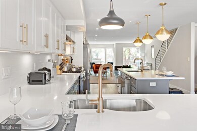 815 7th St NE unit 2, Washington, DC 20002 - photo 3