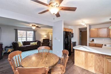 1801 48th St, Des Moines, IA 50310 - photo 7