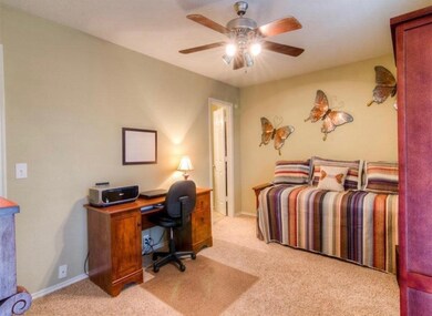 9739 Coyote Creek Dr, Houston, TX 77095 - photo 5