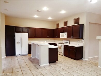 OPEN AND AIRY KITCHEN
