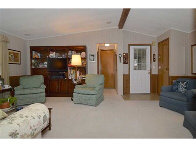 13 Holiday Ct, Wakefield, RI 02879 - photo 4