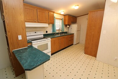 15 Midway St, Barre, VT 05641 - photo 5