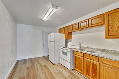 3805 Windsor Ave, West Palm Beach, FL 33407 - photo 7