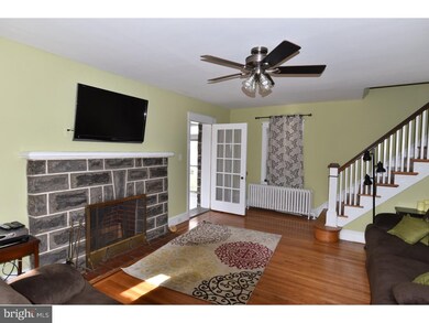 7543 Rogers Ave, Upper Darby, PA 19082 - photo 2